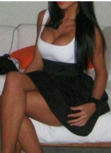 Baştan çıkaran dans yapan kız Gencay