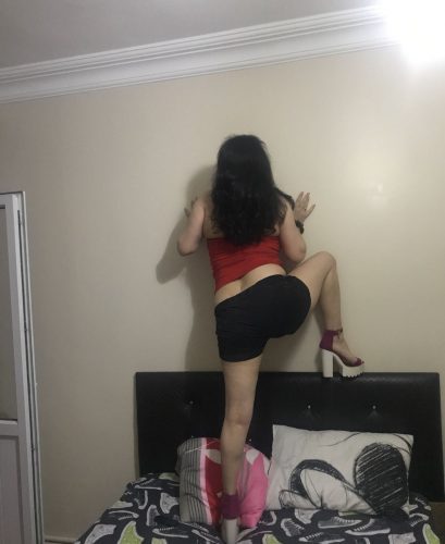 Baştan çıkaran ön sevişme yapan kadın Ikbal