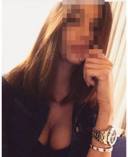 Benzersiz otelde buluşan bayan Atifet