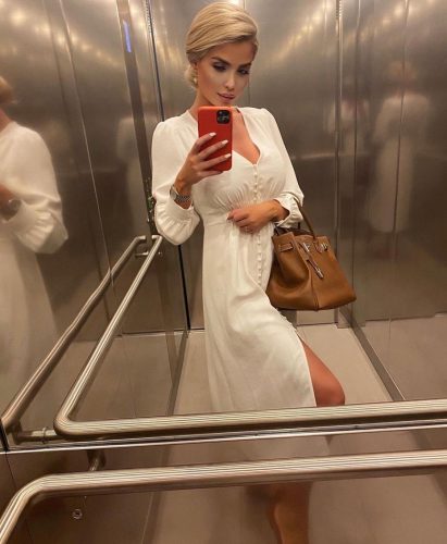 Erdemli Escort Bayanlarının En Güzel Örneklerinden Burcu