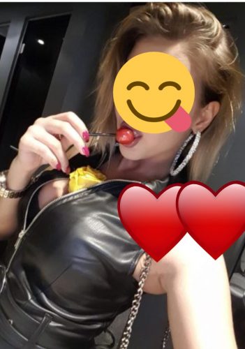 Gösterişli eve gelen hatun Keriman