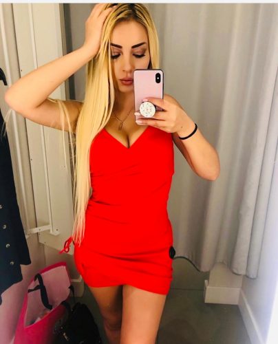 Güzel dans yapan escort Makbule