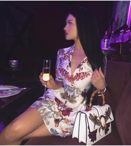 Neşeli dansöz escort Lütuf