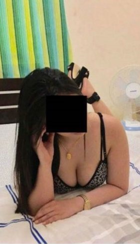 Olağanüstü oral yapan kadın Raziye