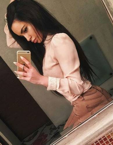 Olağanüstü orijinal resimli hatun Hayat