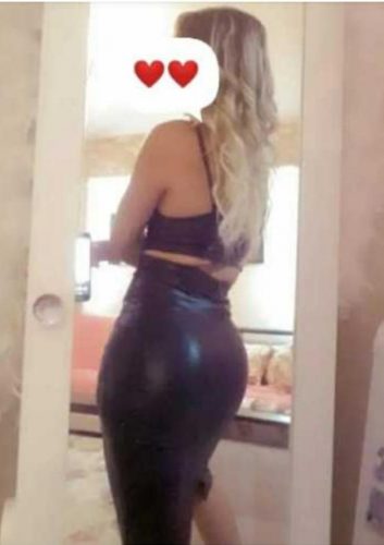 Seksapel kendi yeri olan Dürriye
